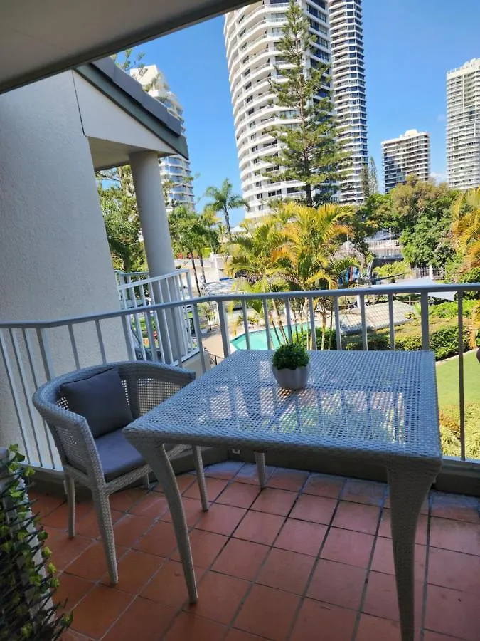 Bayview Bay Apartments And Marina Gold Coast Australien
